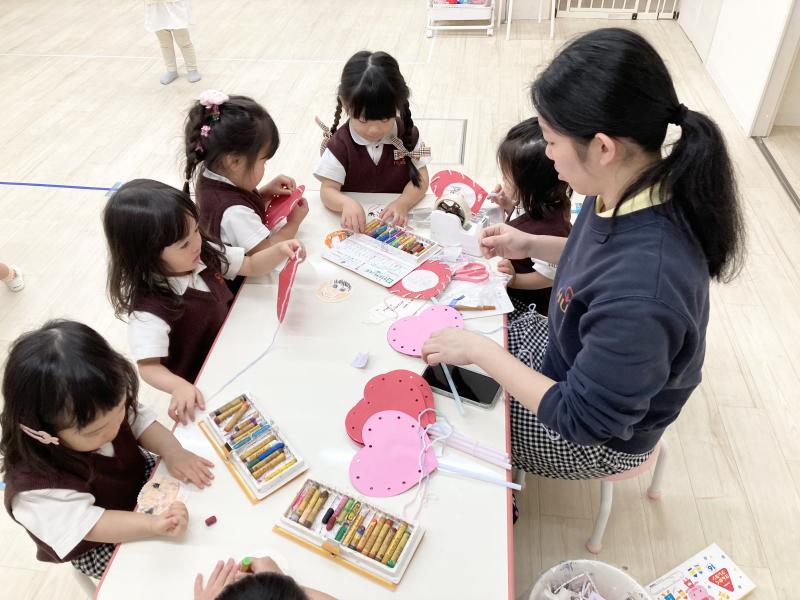 バレンタイン製作♡ 《大阪市西区,新町にある幼児教育一体型保育園HUGアカデミー、一時預かり、一時保育》