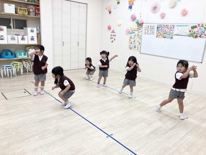 ダンスの練習をしました！《大阪市西区,新町にある幼児教育一体型保育園HUGアカデミー、一時預かり、一時保育》