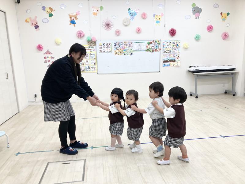 入場退場の練習をしました！《大阪市西区,新町にある幼児教育一体型保育園HUGアカデミー、一時預かり、一時保育》