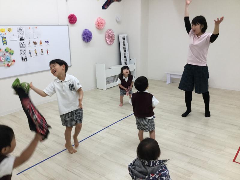 ♬リトミック♬《大阪市西区、新町にある幼児教室一体型保育園》
