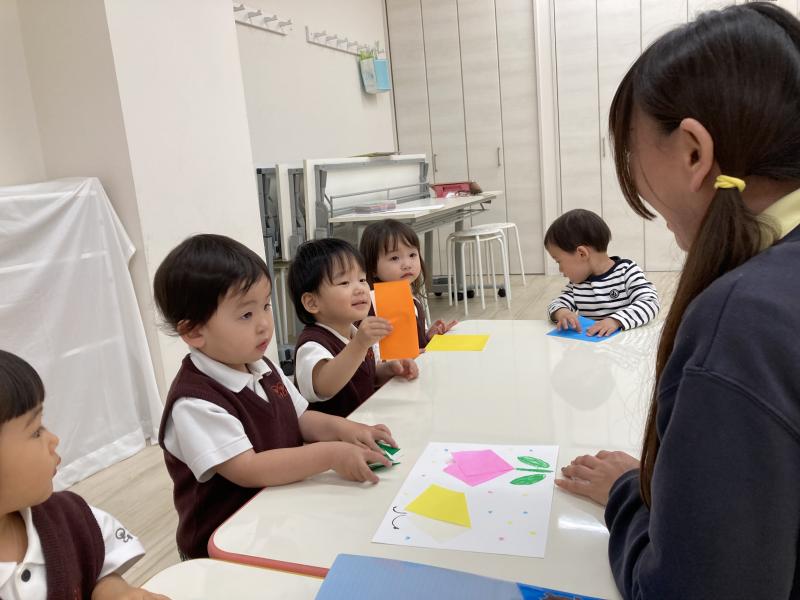 絵画をしました！《大阪市西区、新町にある幼児教室一体型保育園》