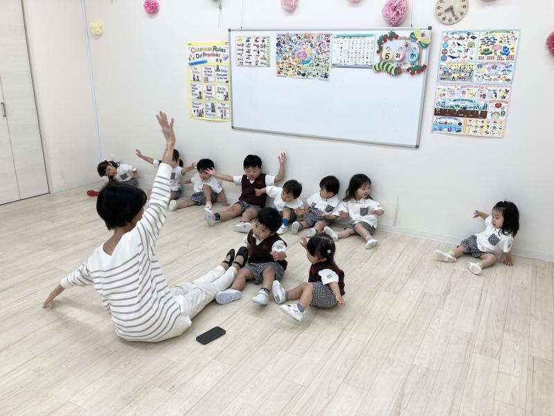 リトミックをしましたよ♪ 《大阪市西区,新町にある幼児教育一体型保育園HUGアカデミー、一時預かり、一時保育》