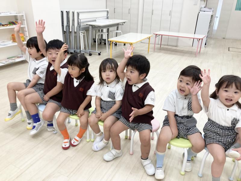グリーティングをしました！《大阪市西区,新町にある幼児教育一体型保育園HUGアカデミー、一時預かり、一時保育》
