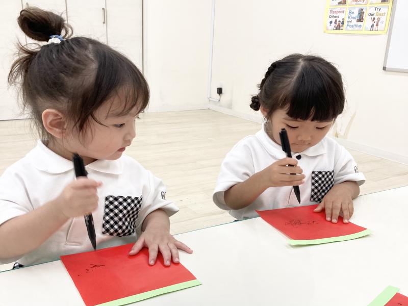 クラフトをしました。《大阪市西区,新町にある幼児教育一体型保育園HUGアカデミー、一時預かり、一時保育》