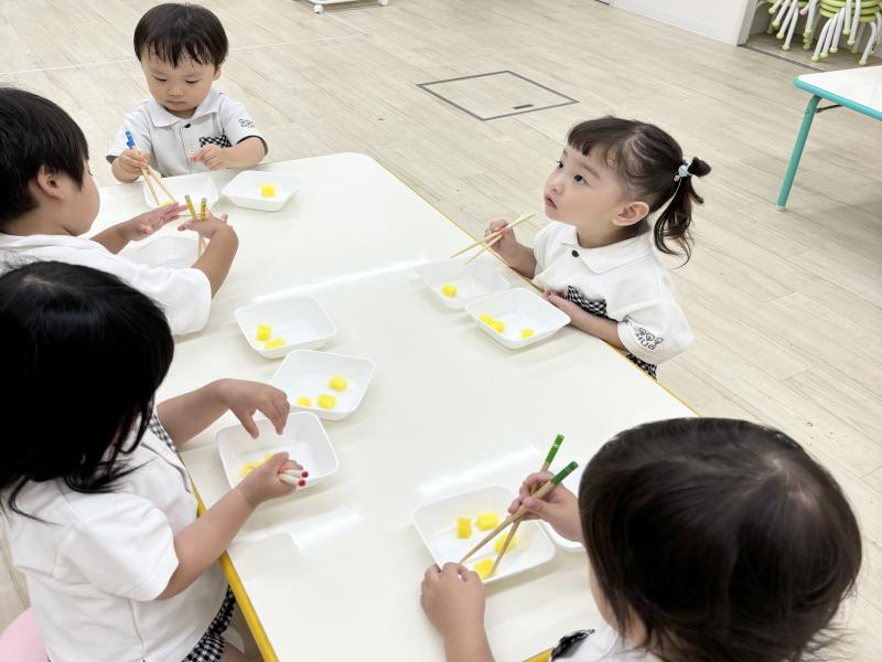 基礎学習《大阪市西区,新町にある幼児教育一体型保育園HUGアカデミー、一時預かり、一時保育》