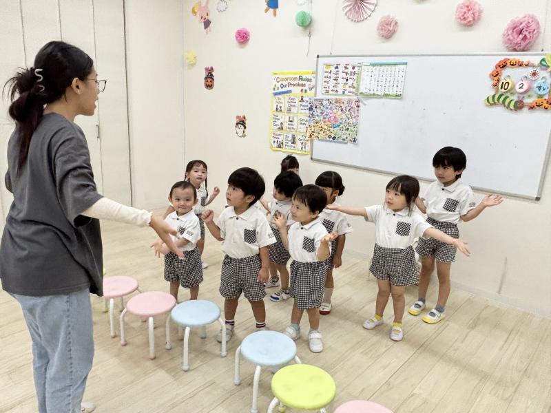 イングリッシュをしました！《大阪市西区,新町にある幼児教育一体型保育園HUGアカデミー、一時預かり、一時保育》