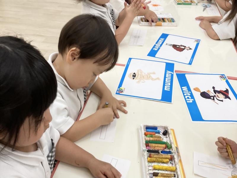 trick or treat! 《大阪市西区,新町にある幼児教育一体型保育園HUGアカデミー、一時預かり、一時保育》