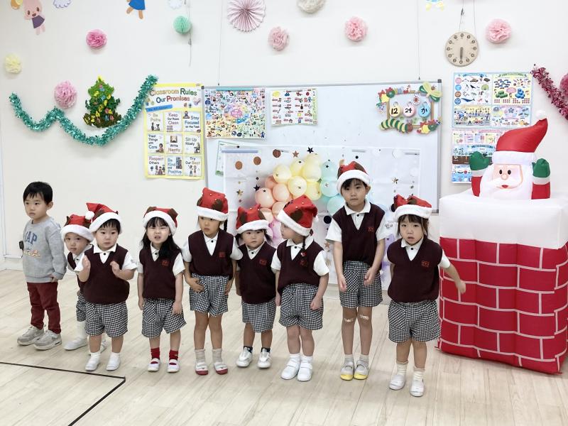 クリスマス会をしました《大阪市西区,新町にある幼児教育一体型保育園HUGアカデミー、一時預かり、一時保育》