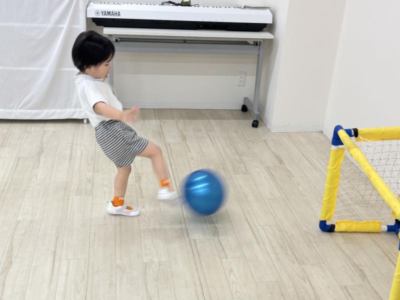 基礎、運動活動 《大阪市西区,新町にある幼児教育一体型保育園HUGアカデミー、一時預かり、一時保育》