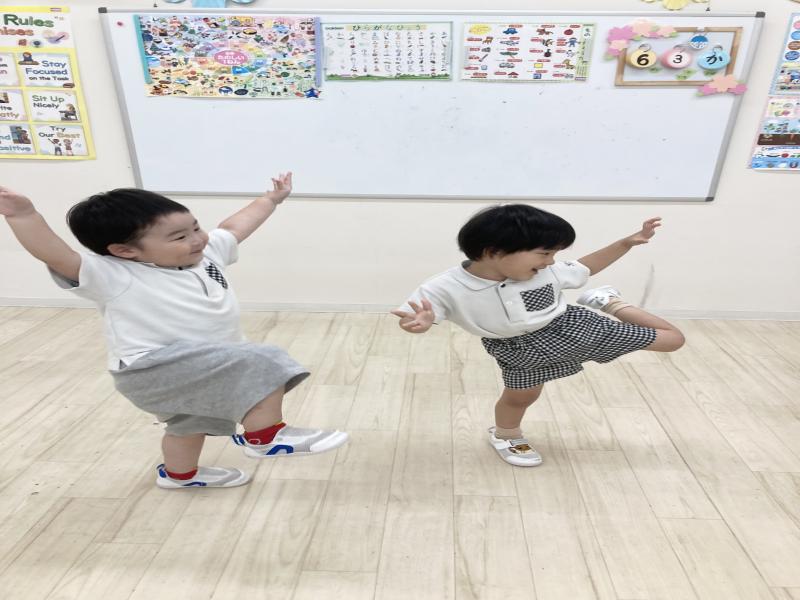 リトミックをしましたよ！《大阪市西区,新町にある幼児教育一体型保育園HUGアカデミー、一時預かり、一時保育》