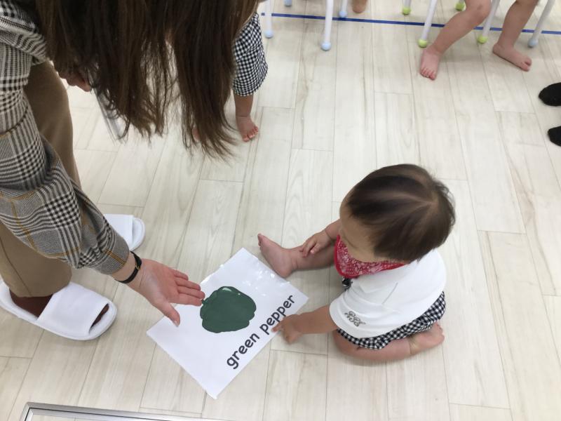 火曜日カリキュラムは英語です！《大阪市西区、新町にある幼児教育一体型保育園HUGアカデミー》