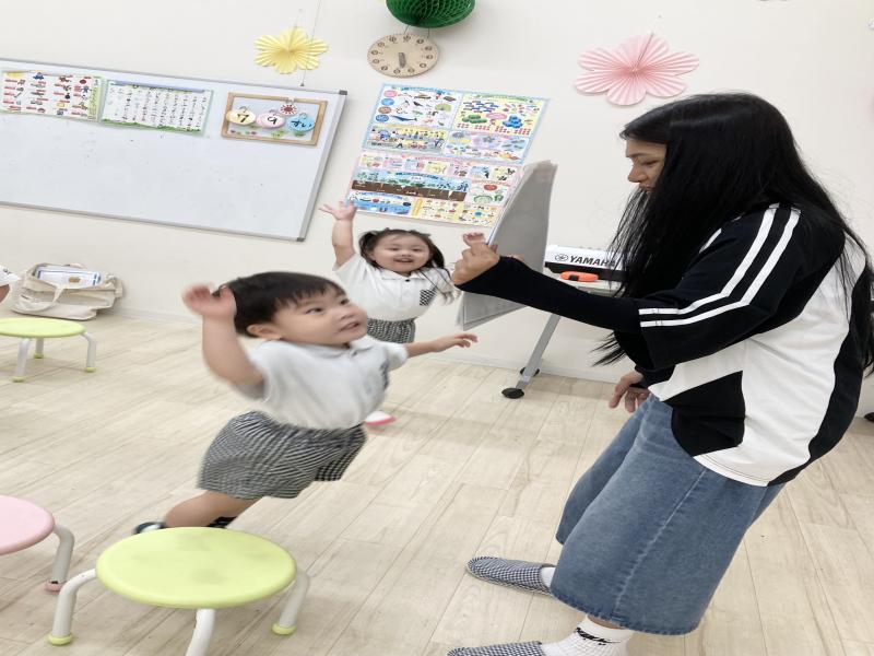 英語レッスンをしましたよ！《大阪市西区,新町にある幼児教育一体型保育園HUGアカデミー、一時預かり、一時保育》