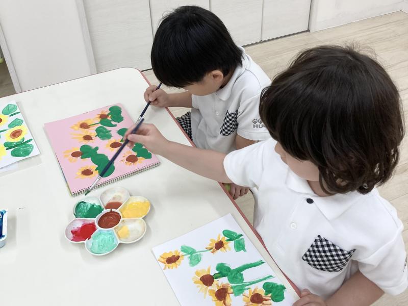 絵画をしましたよ！《大阪市西区,新町にある幼児教育一体型保育園HUGアカデミー、一時預かり、一時保育》