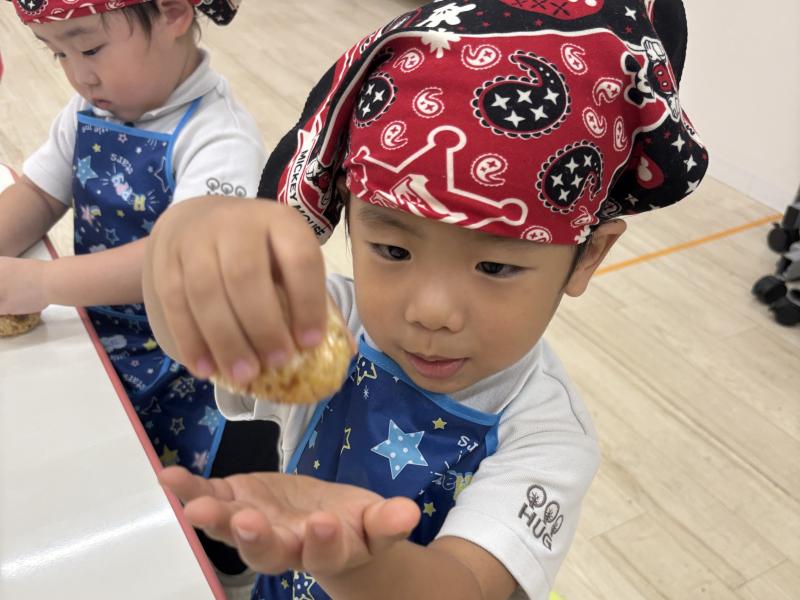 おにぎりアクション!《大阪市西区,新町にある幼児教育一体型保育園HUGアカデミー、一時預かり、一時保育》
