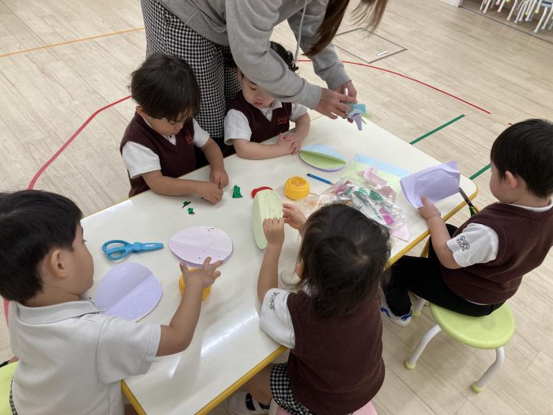お誕生日会☆と製作展に向けて！《大阪市西区、新町にある幼児教室一体型保育園》