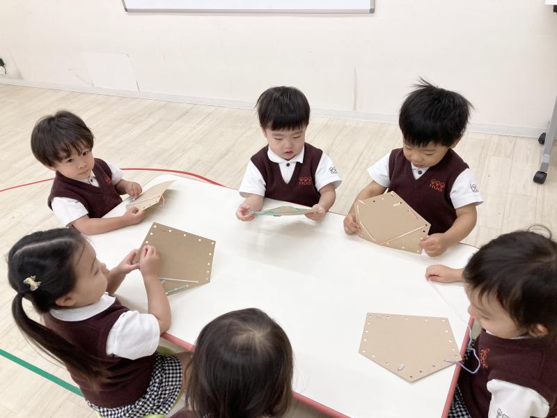 絵馬、しめ縄作り！《大阪市西区,新町にある幼児教育一体型保育園HUGアカデミー、一時預かり、一時保育》