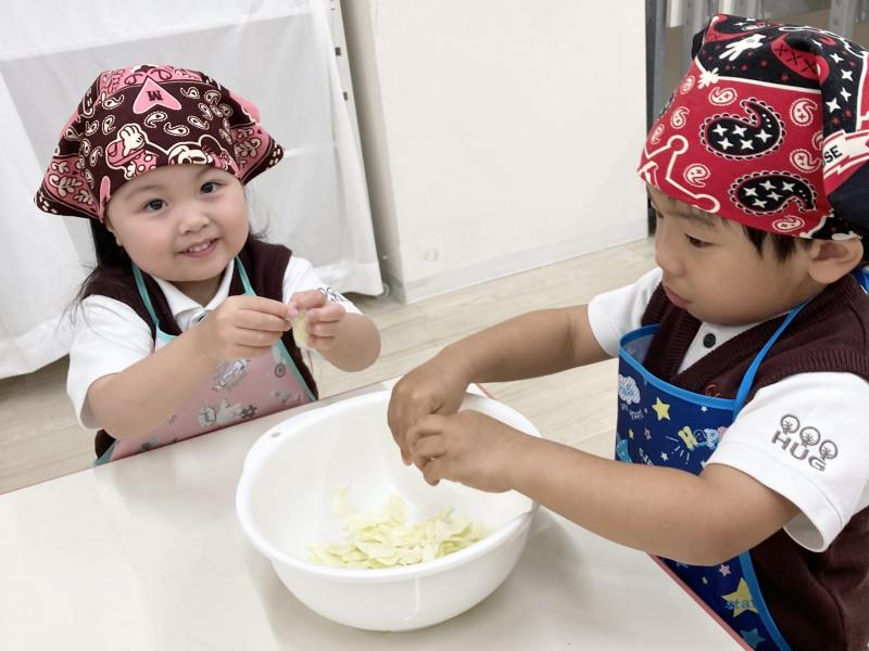 クッキングをしましたよ！《大阪市西区,新町にある幼児教育一体型保育園HUGアカデミー、一時預かり、一時保育》