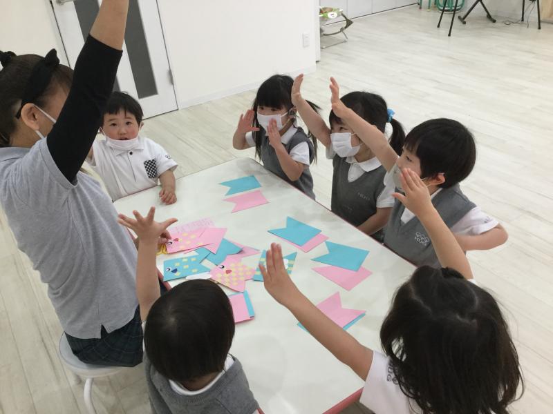 水曜日のカリキュラムはクラフトです！《大阪市西区、新町ある幼児教室一体型保育園HUGアカデミー》
