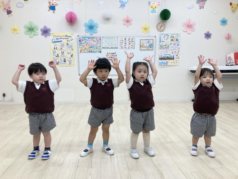 お遊戯会にむけて《大阪市西区,新町にある幼児教育一体型保育園HUGアカデミー、一時預かり、一時保育》