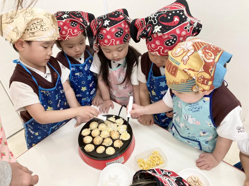 クッキングをしました！《大阪市西区,新町にある幼児教育一体型保育園HUGアカデミー、一時預かり、一時保育》