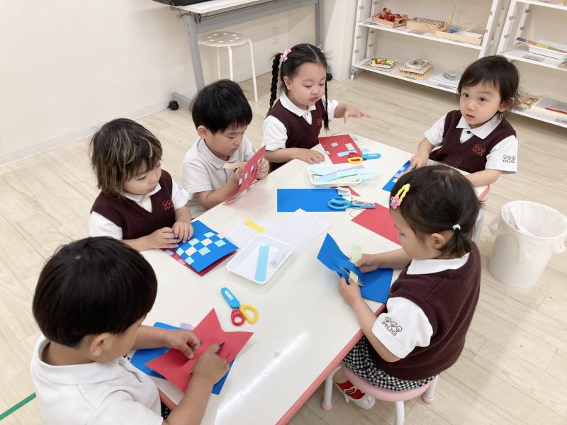 クラフトをしましたよ☆ 《大阪市西区,新町にある幼児教育一体型保育園HUGアカデミー、一時預かり、一時保育》