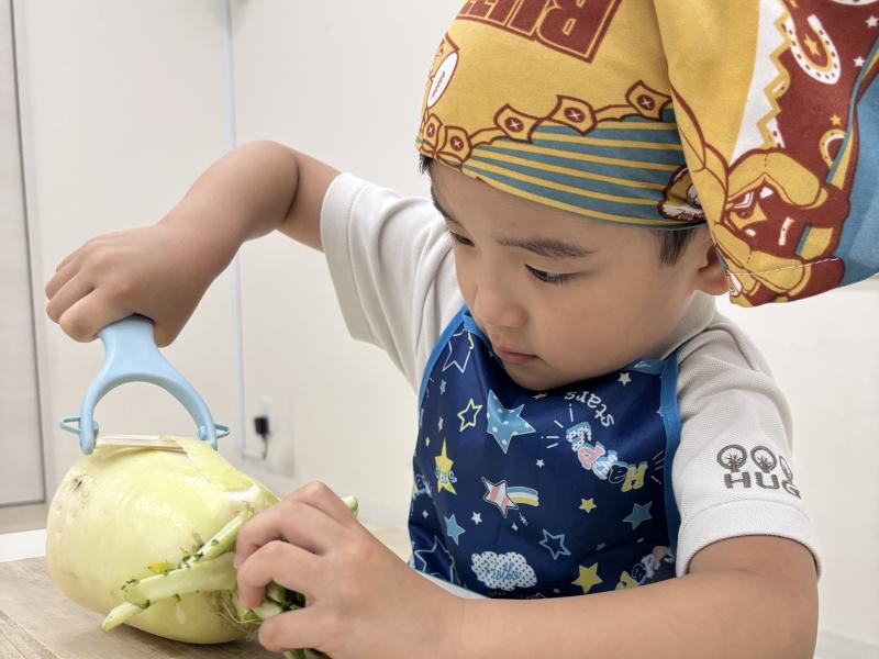 クッキング！《大阪市西区,新町にある幼児教育一体型保育園HUGアカデミー、一時預かり、一時保育》