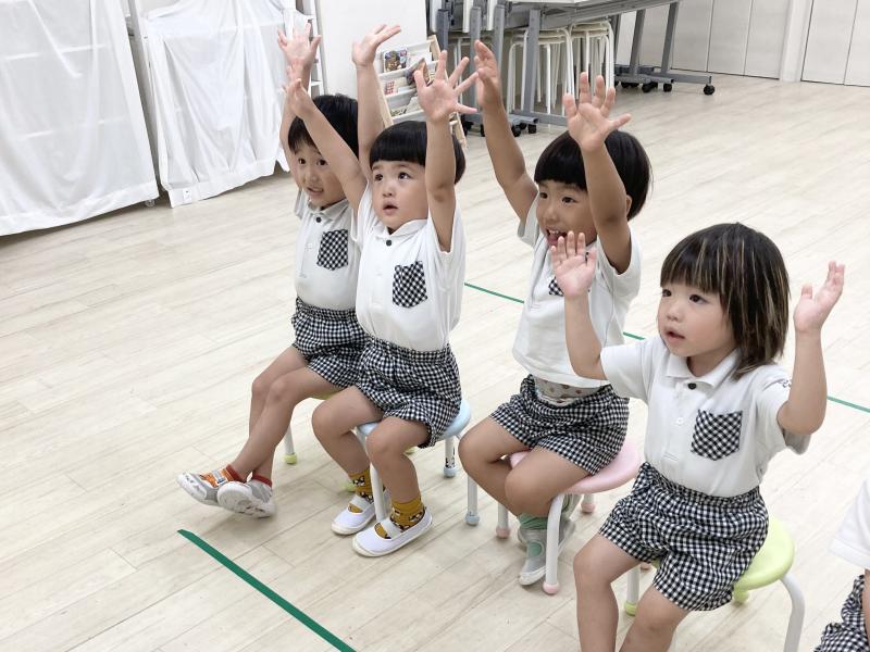 グリーティング☆ 《大阪市西区,新町にある幼児教育一体型保育園HUGアカデミー、一時預かり、一時保育》