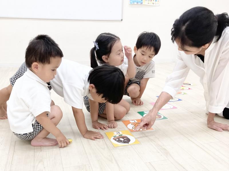 リトミック！《大阪市西区,新町にある幼児教育一体型保育園HUGアカデミー、一時預かり、一時保育》