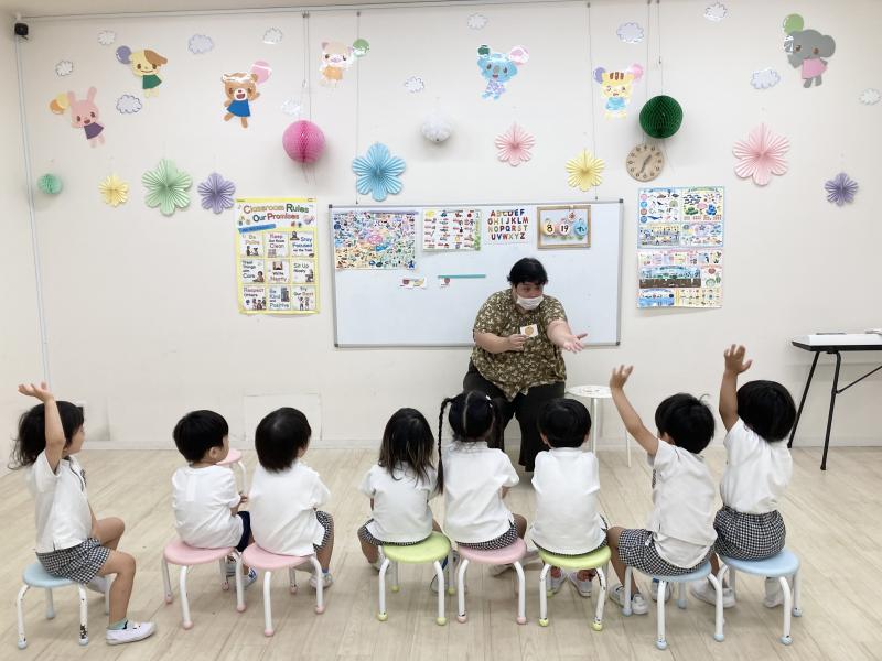 イングリッシュ☆ 《大阪市西区,新町にある幼児教育一体型保育園HUGアカデミー、一時預かり、一時保育》