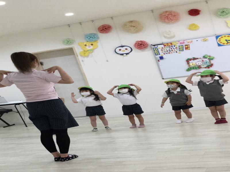グリーティングの体操について☆《大阪市西区、新町にある幼児教室一体型保育園 HUGアカデミー》