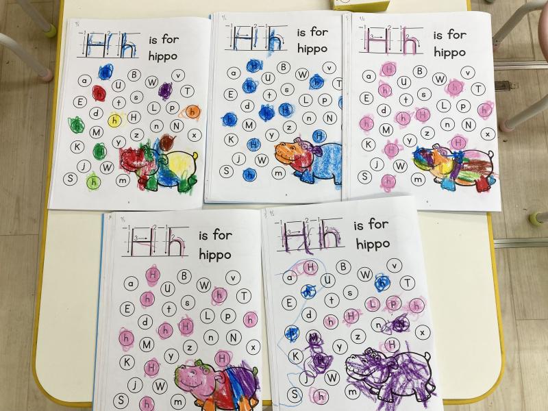英語レッスン☆ 《大阪市西区,新町にある幼児教育一体型保育園HUGアカデミー、一時預かり、一時保育》