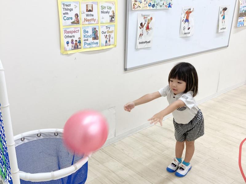 スポーツの英単語を学びましたよ☆ 《大阪市西区,新町にある幼児教育一体型保育園HUGアカデミー、一時預かり、一時保育》