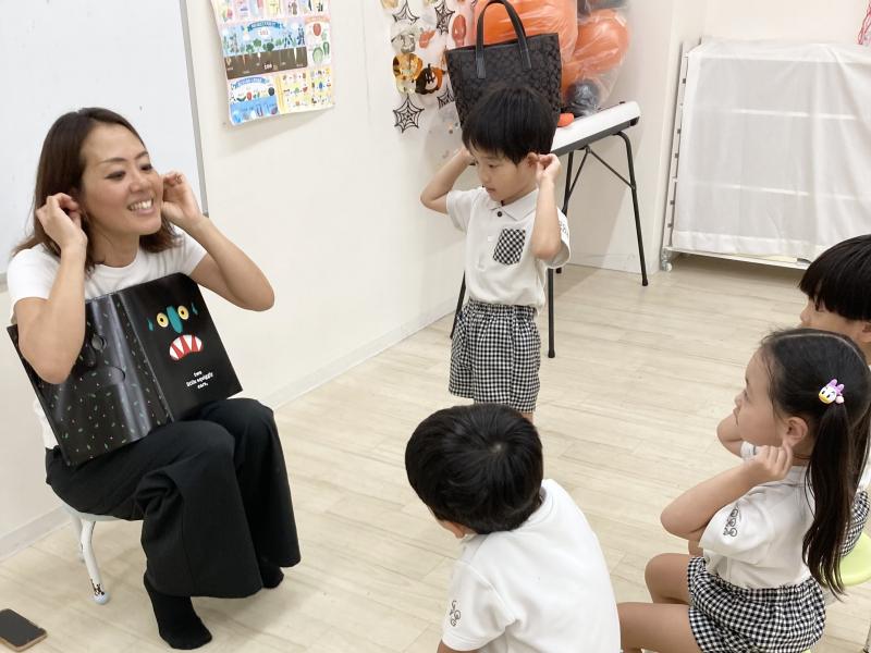 イングリッシュ☆ 《大阪市西区,新町にある幼児教育一体型保育園HUGアカデミー、一時預かり、一時保育》