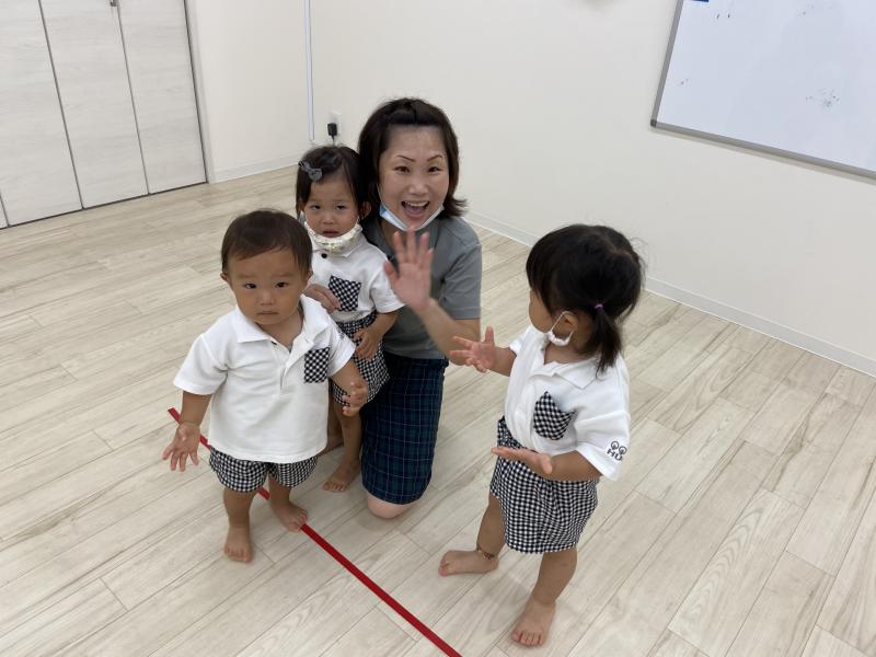 木曜日のカリキュラムはリトミックです！《大阪市西区、新町にある幼児教室一体型保育園》