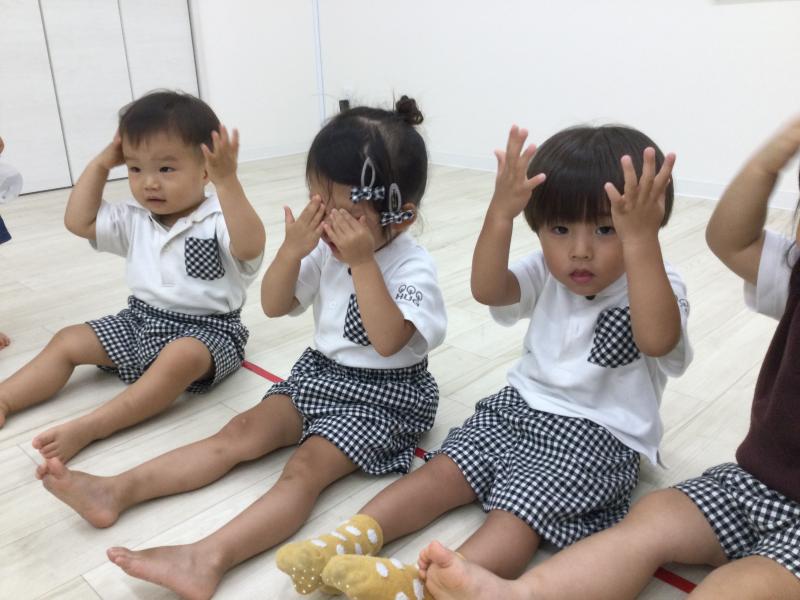 木曜日のカリキュラムはリトミックです！《大阪市西区、新町にある幼児教室一体型保育園HUGアカデミー》