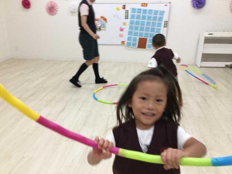 リトミック♪《幼児教室一体型保育園、学べる保育園、大阪市西区新町》