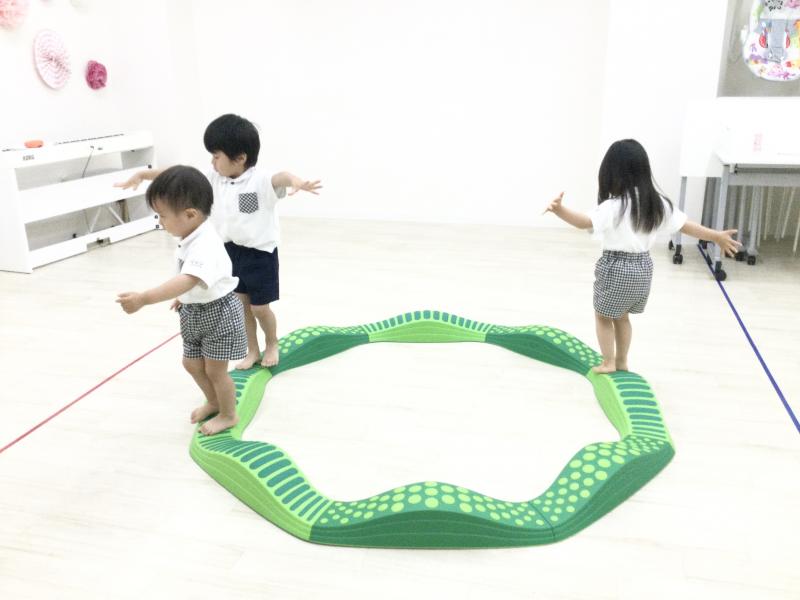 火曜日カリキュラムは体操です！《大阪市西区、新町にある幼児教育一体型保育園HUGアカデミー》