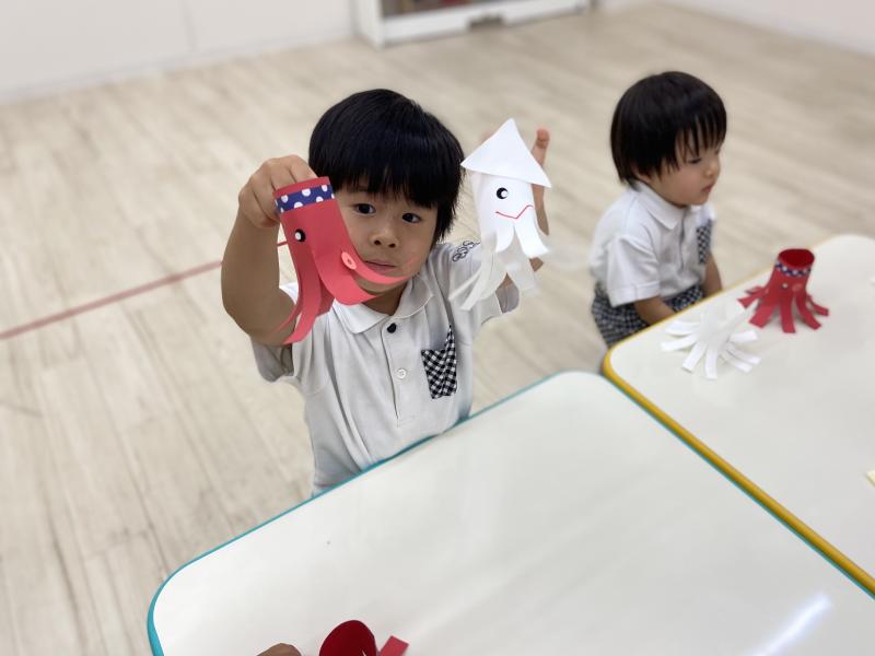 金曜日カリキュラムはクラフトです！《大阪市西区、新町にある幼児教育一体型保育園HUGアカデミー》