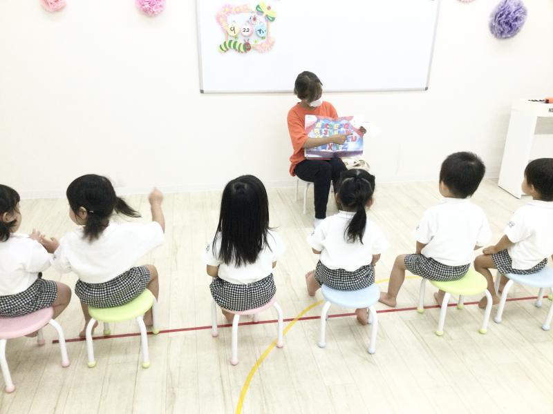 水曜日カリキュラムは英語です！《大阪市西区、新町にある幼児教育一体型保育園HUGアカデミー》