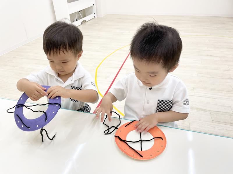 金曜日のカリキュラムはクラフトです！《大阪市西区、新町にある幼児教室一体型保育園》