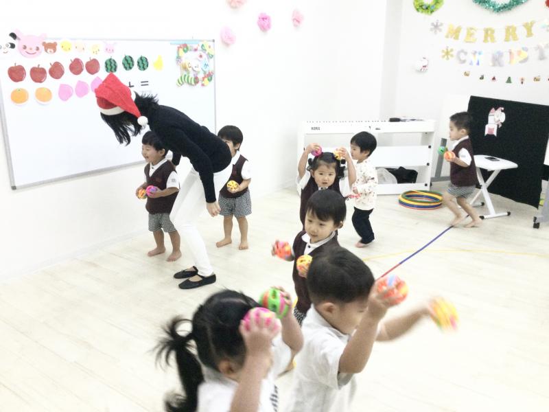 火曜日カリキュラムはリトミック 体操です！《大阪市西区、新町にある幼児教育一体型保育園HUGアカデミー》