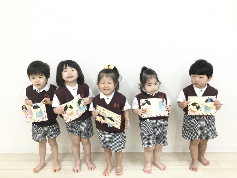 金曜日のカリキュラムはクラフトです。《大阪市西区、新町にある幼児教室一体型保育園》
