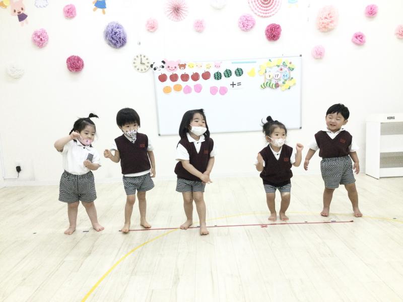 お遊戯会の練習《大阪市西区、新町にある幼児教育一体型保育園HUGアカデミー》