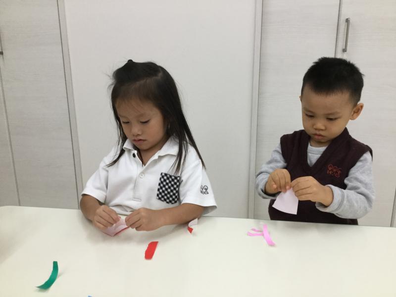 可愛いミノムシが出来ました♪《大阪市西区、新町にある幼児教室一体型保育園》