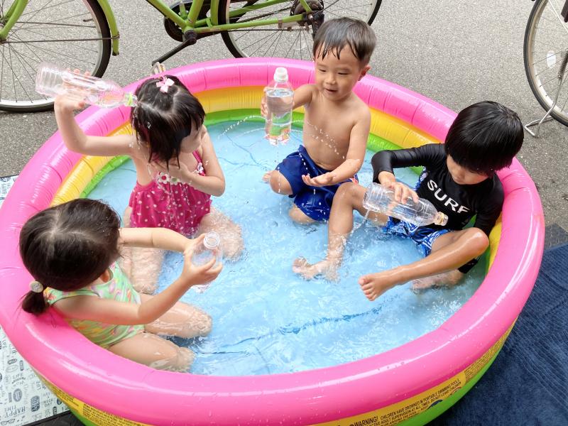 サマースクール[水遊び] 《大阪市西区、新町にある幼児教育一体型保育園HUGアカデミー、一時預かり、一時保育》