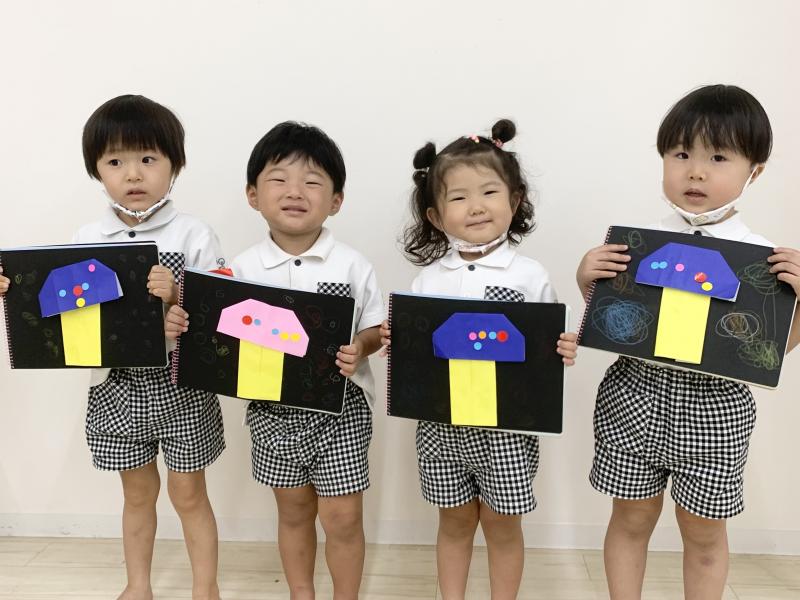 折り紙製作をしました！《大阪市西区、新町にある幼児教育一体型保育園HUGアカデミー、一時預かり、一時保育》
