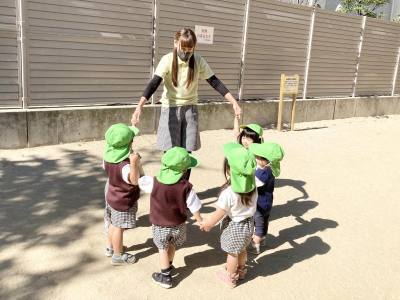 公園に行ってきました《大阪市西区、新町にある幼児教育一体型保育園HUGアカデミー、一時預かり、一時保育》