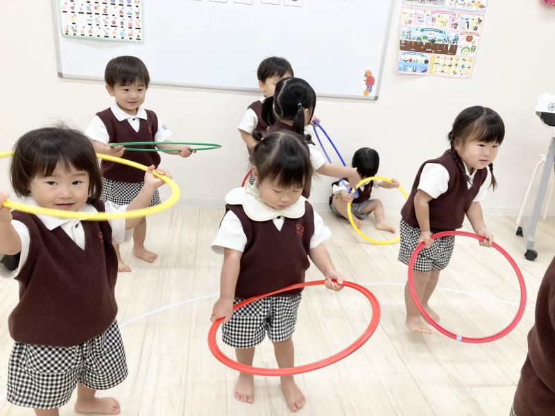 リトミックをしました！ 《大阪市西区、新町にある幼児教育一体型保育園HUGアカデミー、一時預かり、一時保育》