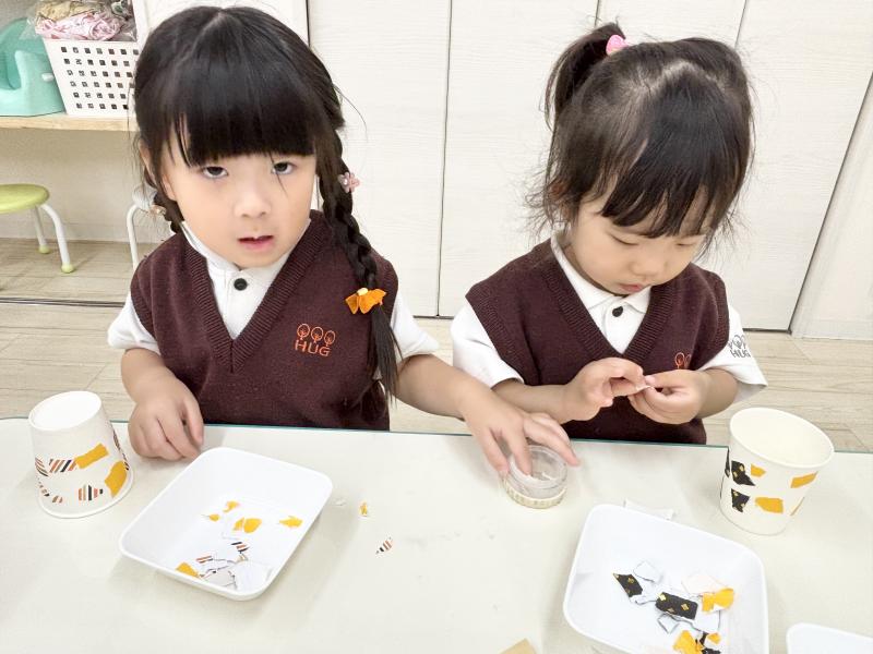 おばけのおもちゃを作りました！《大阪市西区,新町にある幼児教育一体型保育園HUGアカデミー、一時預かり、一時保育》